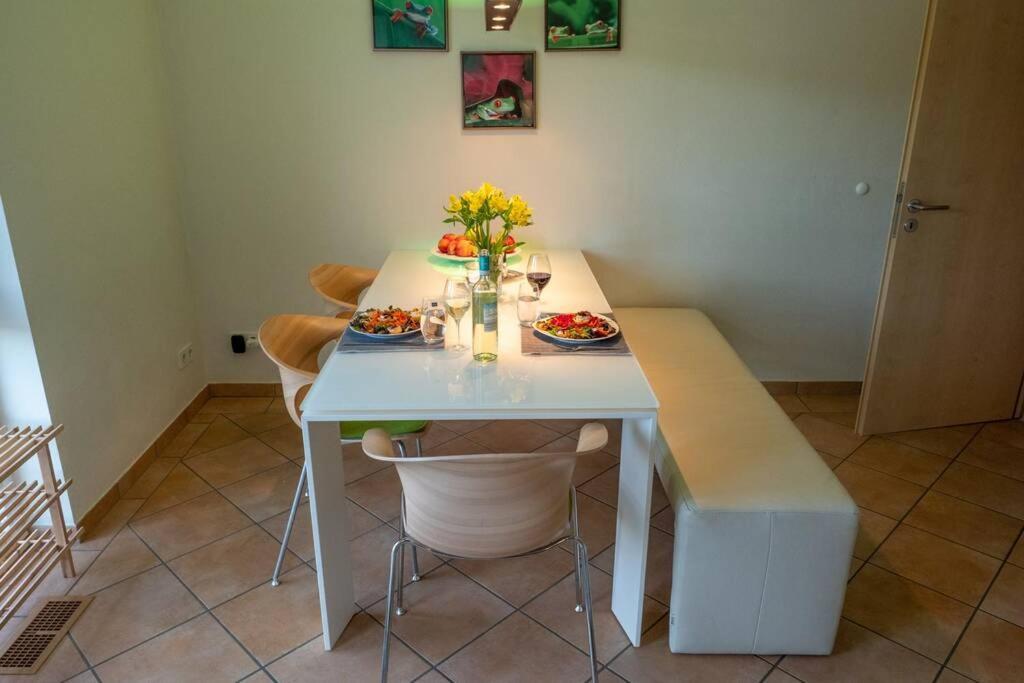 Wohnung Mit Talblick, Ladestation E-Auto Ζίγκεν Εξωτερικό φωτογραφία