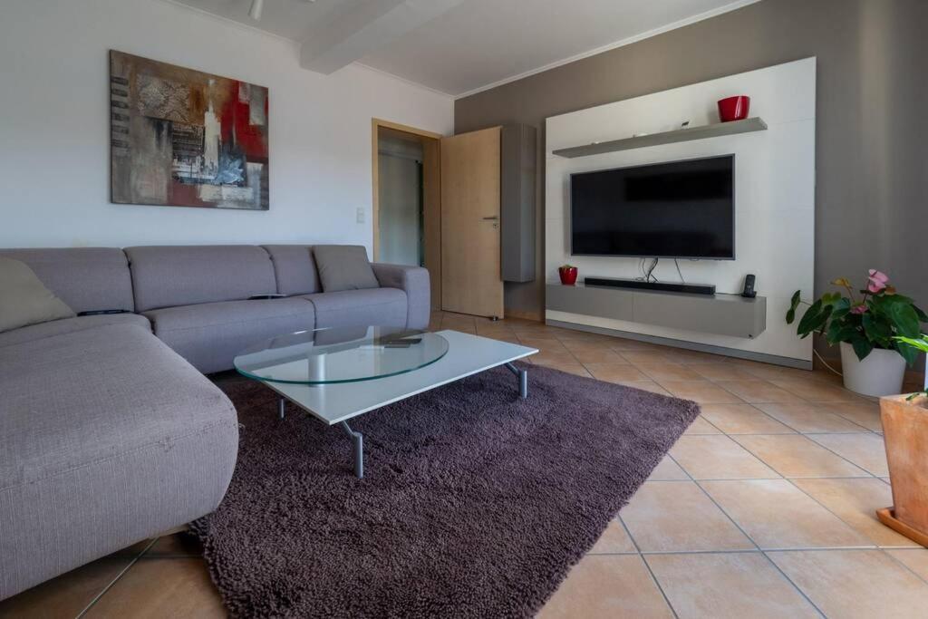 Wohnung Mit Talblick, Ladestation E-Auto Ζίγκεν Εξωτερικό φωτογραφία